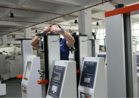 Cooperating customers